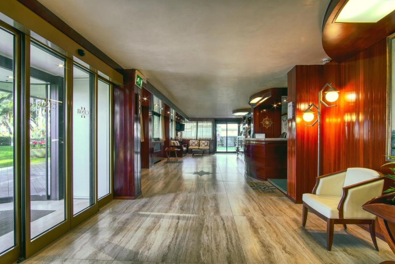 Hotel Caesar Residence & Spa リド・ディ・カマイオーレ エクステリア 写真